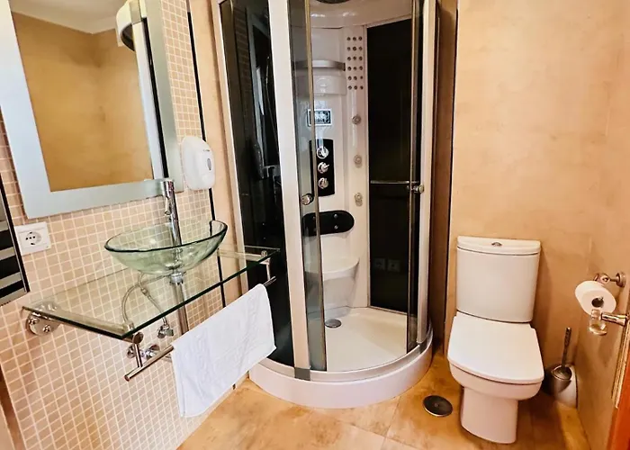 Atico Con Piscina Privada En El Corazon De Nerja! Σπίτι διακοπών *