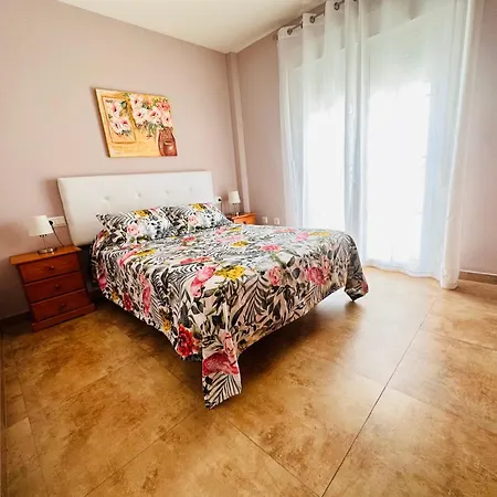 Atico Con Piscina Privada En El Corazon De Nerja! ネルハ