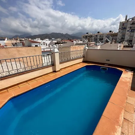 Atico Con Piscina Privada En El Corazon De Nerja! *