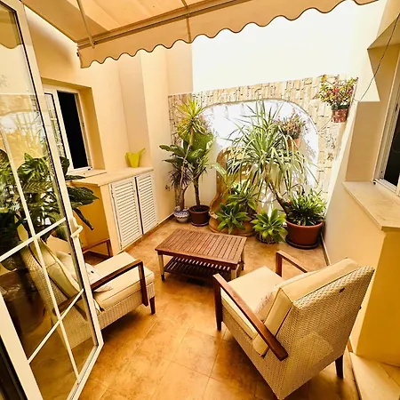 Atico Con Piscina Privada En El Corazon De Nerja! * ネルハ