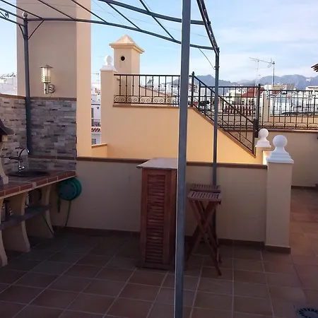 Atico Con Piscina Privada En El Corazon De Nerja! * 네르하