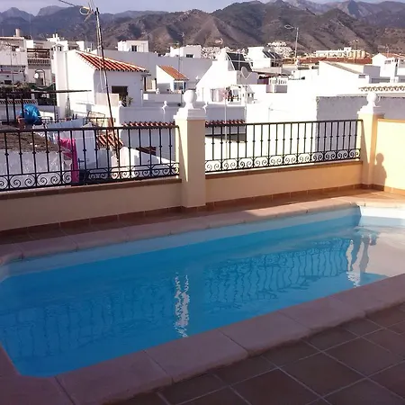 ático Con Piscina Privada En El Corazón De Nerja! Casa de Férias