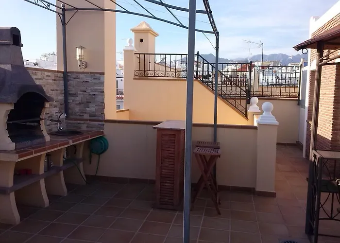Atico Con Piscina Privada En El Corazon De Nerja! * Nerja